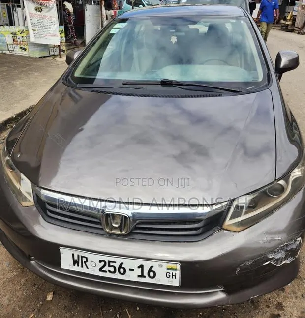 Honda Civic 2012 Gray · Photo 1