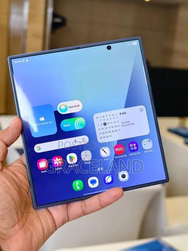 New Samsung Galaxy Z Fold6 256 GB Black · Photo 1