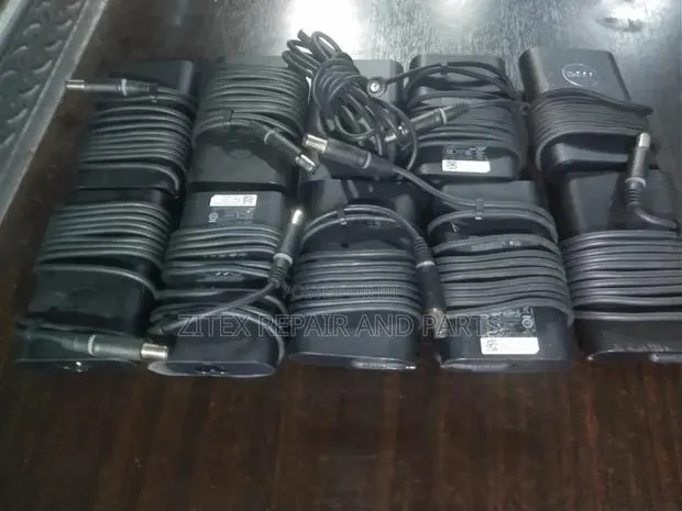 Home Used Laptop Charger · Photo 1