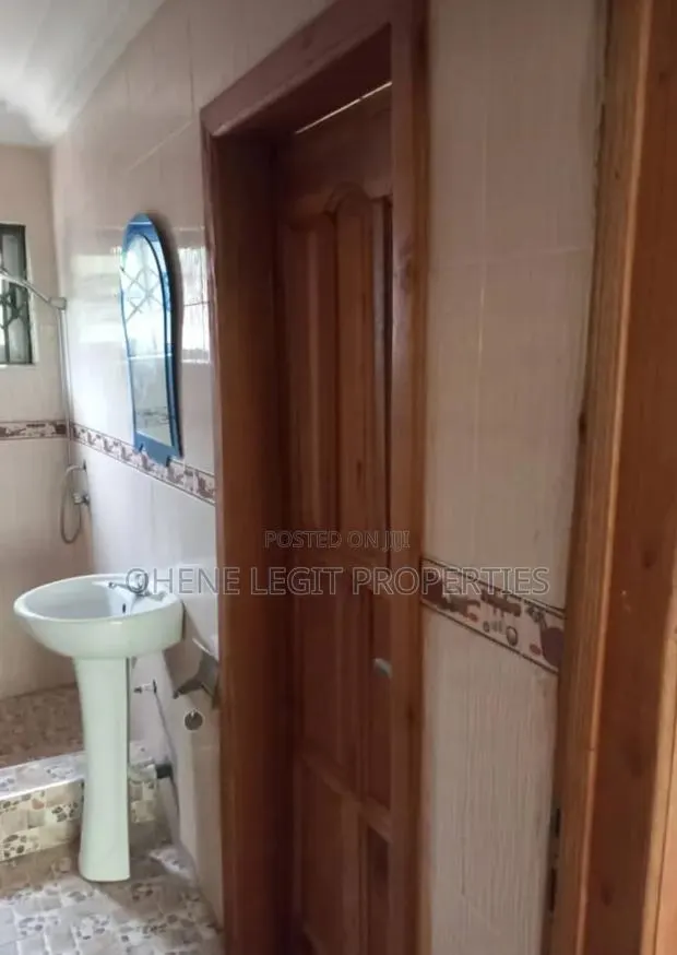 2bdrm Mansion in Nsawam Adoagyiri Municipal for rent · Photo 1