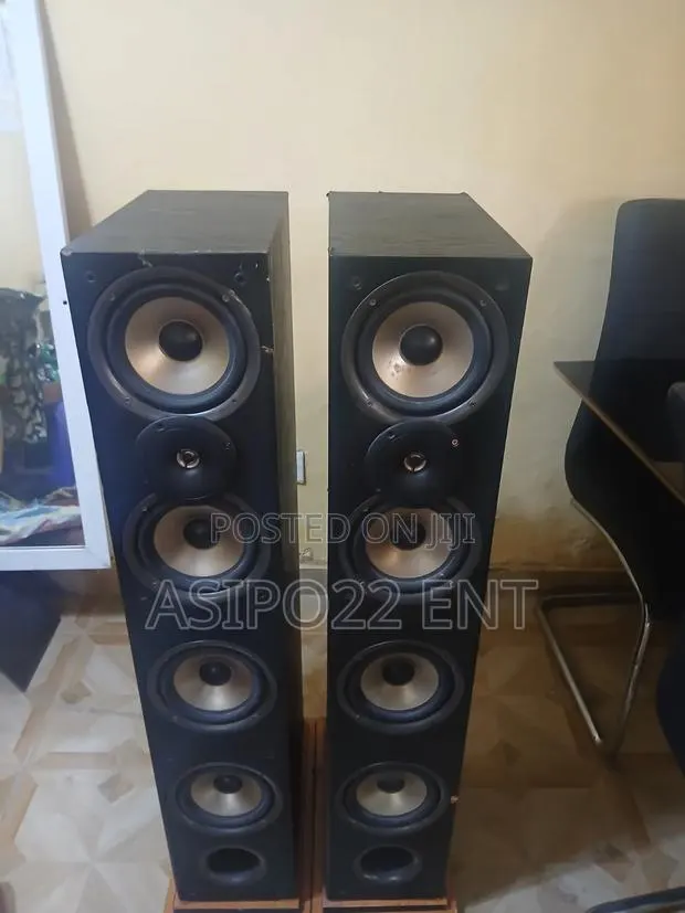 Polk Aduio Series 11 Floor Standing Speaker · Photo 1
