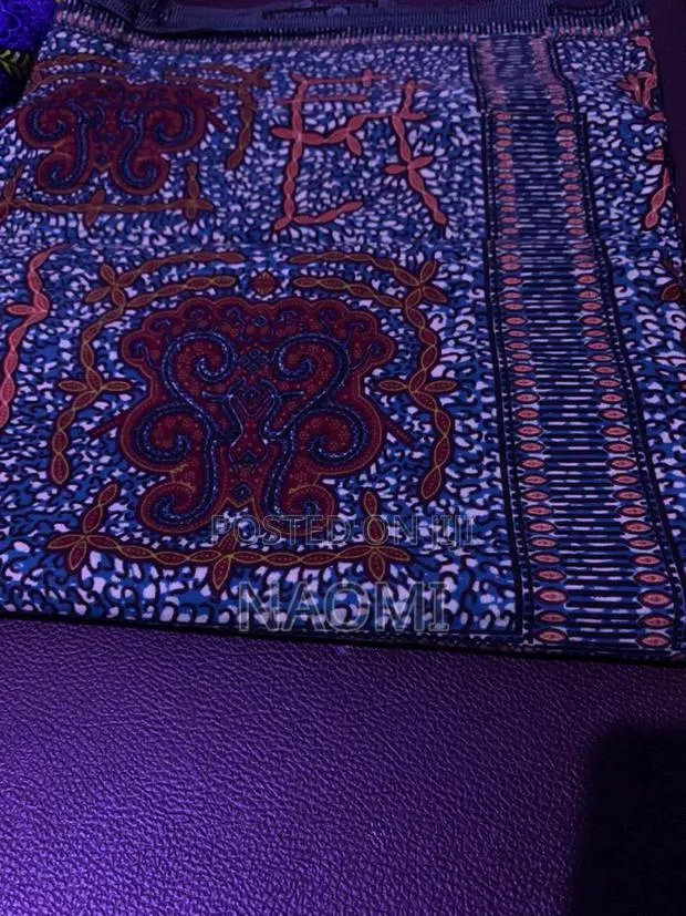 African Print (Hitarget) Fabric · Photo 1
