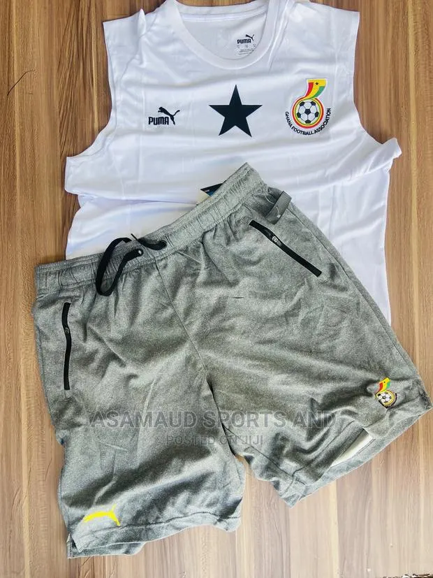 Set of Trainer at Cool Price · Photo 1
