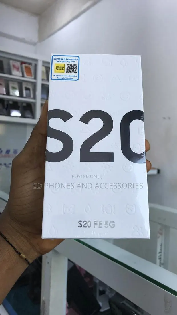 New Samsung Galaxy S20 FE 5G 128 GB Blue · Photo 1