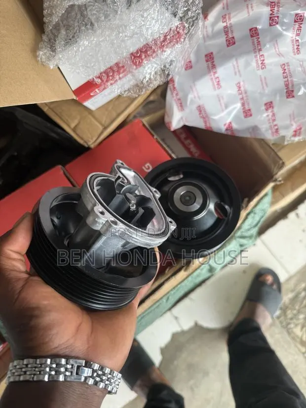 Water Pump for Honda CRV/Acura and Accord · Photo 1