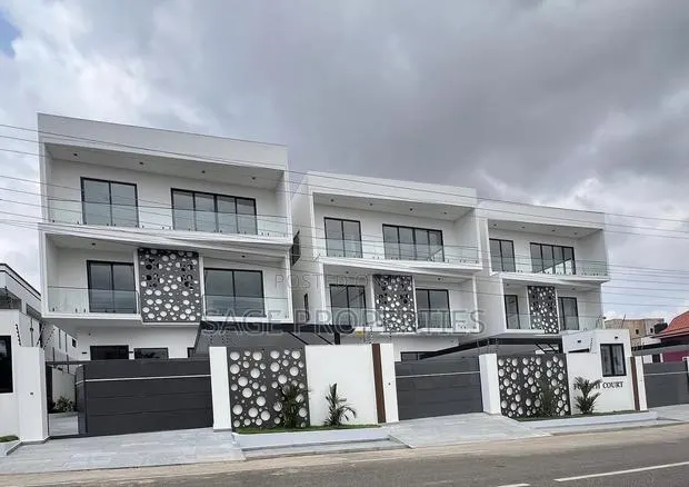 5bdrm Duplex in American House for sale · Photo 1