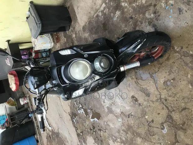 Yamaha 2021 Black · Photo 1
