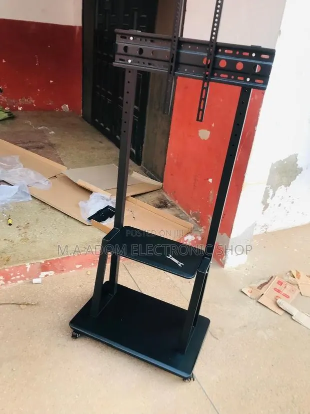 Vertical Unsteady Plasma Stand With Round Tyres 32-100” · Photo 1