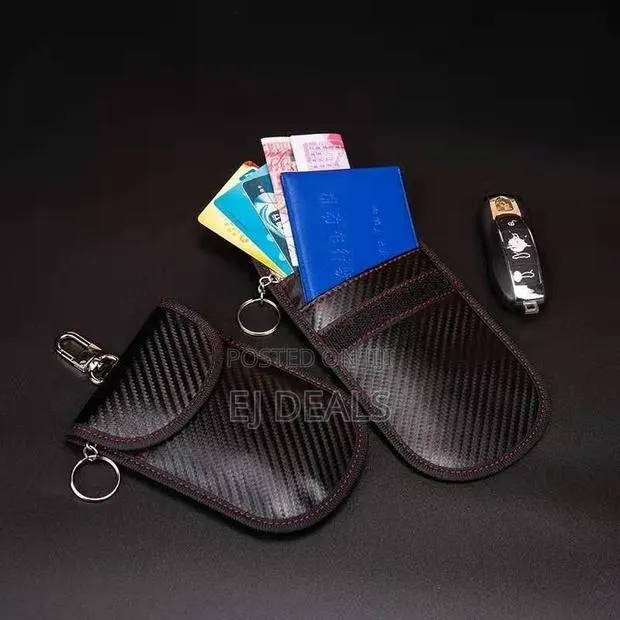 Faraday Pouch Designed to Block RFID and Wireless Signals for Car Key · Photo 1