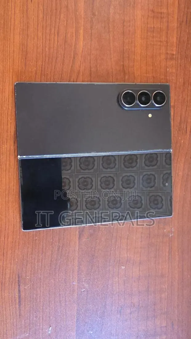 Samsung Galaxy Z Fold7 256 GB Black · Photo 1