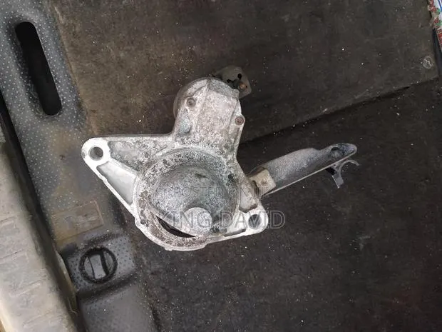 Toyota Vitz Alternator and Starter · Photo 1
