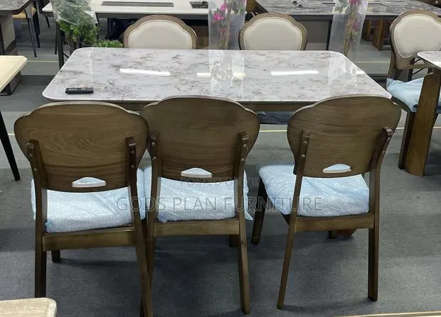 Dining Table T238 · Photo 1