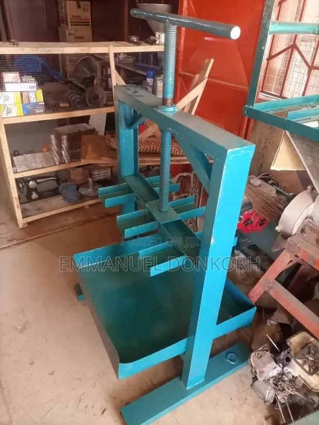 6 Bags Cassava Dough Squeezer · Photo 1