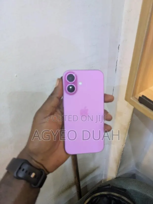 Apple iPhone 16 256 GB Pink · Photo 1