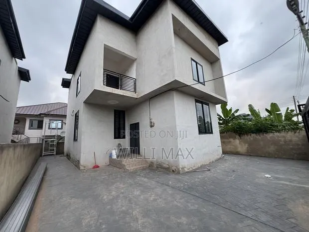 4bdrm Duplex in Ayimensah, Oyarifa Mall Area for rent · Photo 1