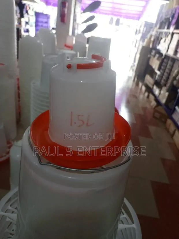 1.Ltrs Poultry Drinker · Photo 1