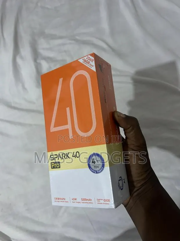 New Tecno Spark 40 Pro 256 GB Black · Photo 1