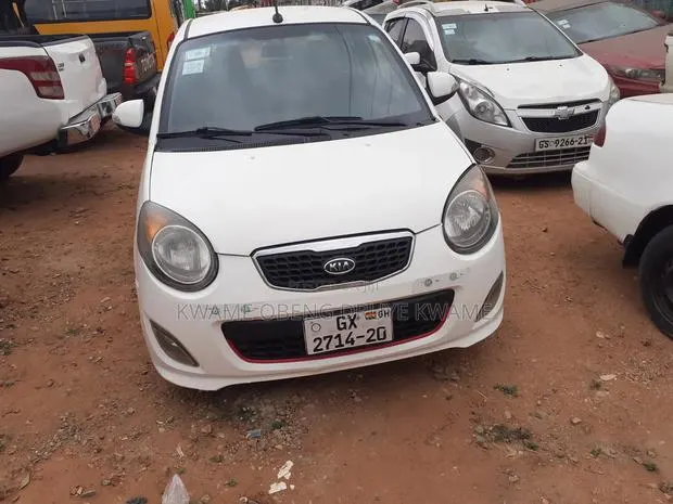Kia Morning 2012 White · Photo 1