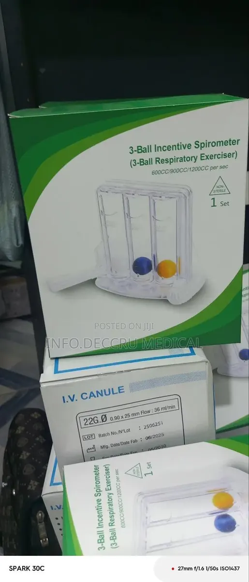 3 Ball Incentive Spirometer · Photo 1