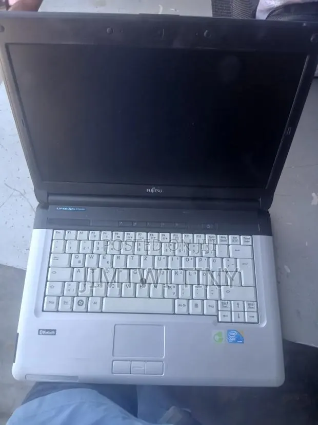 Laptop Fujitsu Lifebook S751 8GB Intel Core i7 HDD+SSD 256GB · Photo 1