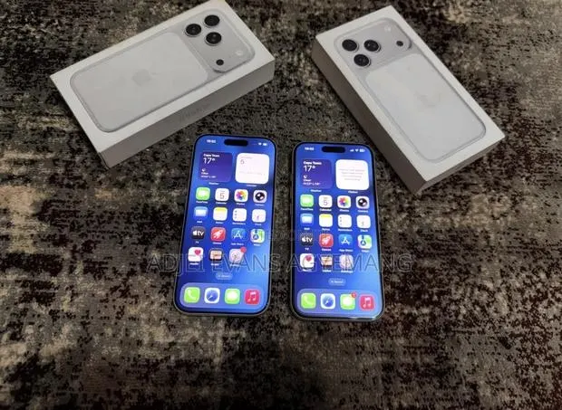 Apple iPhone 17 Pro 512 GB Silver · Photo 1