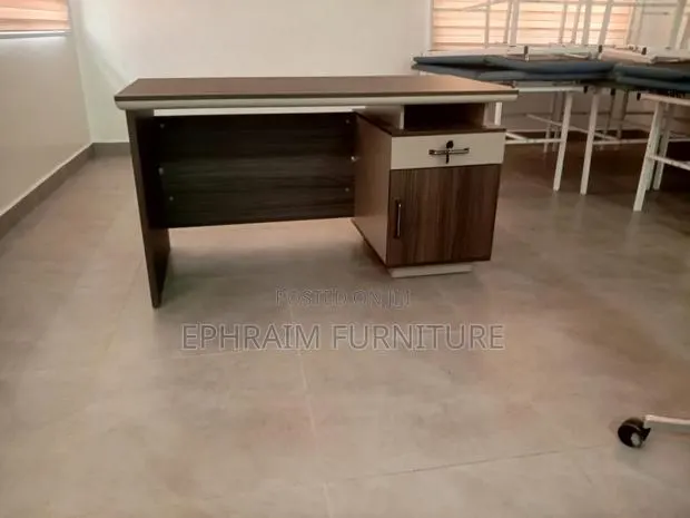 Single Desk for Office · Photo 2