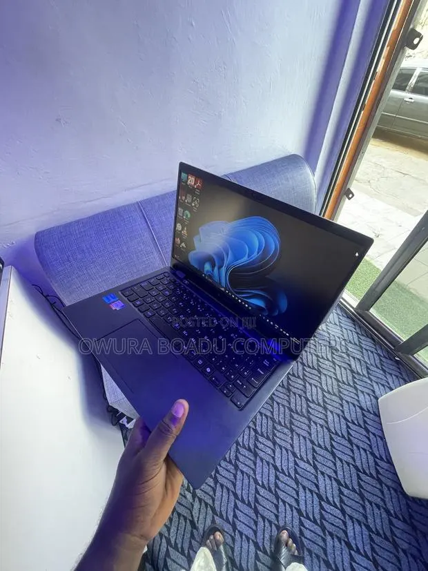 Laptop Dynabook Satellite Pro A40-J 16GB Intel Core i5 SSD 512GB · Photo 1