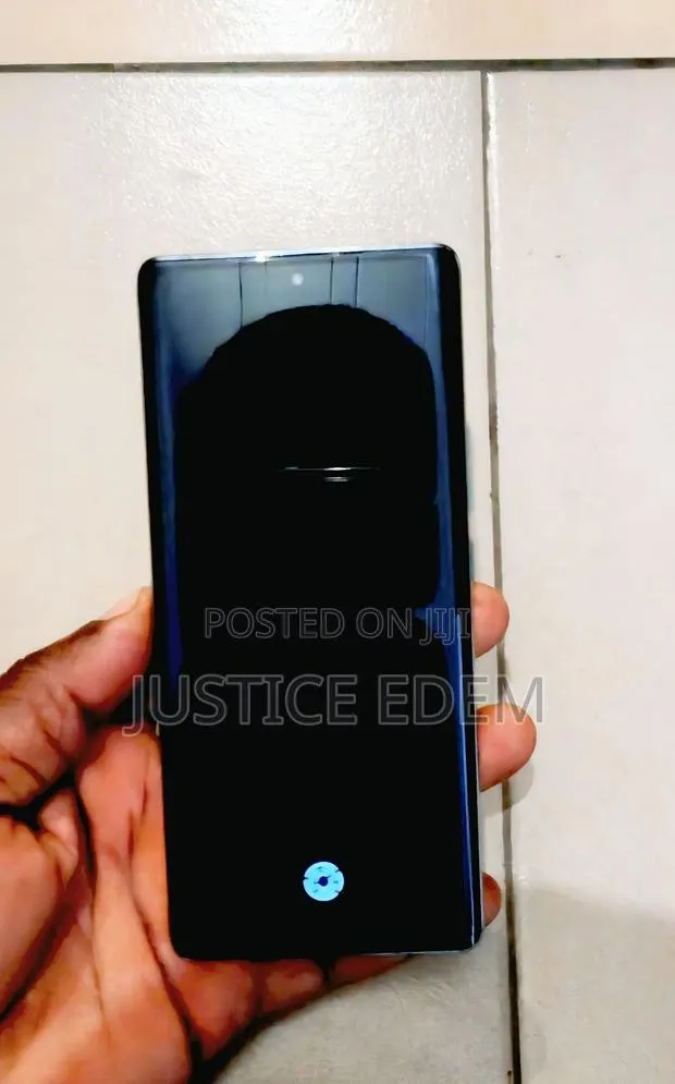 Tecno Spark 20 Pro Plus 256 GB White · Photo 1