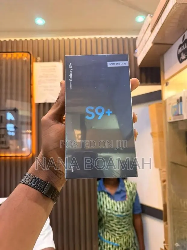 New Samsung Galaxy S9 Plus 64 GB Blue · Photo 1