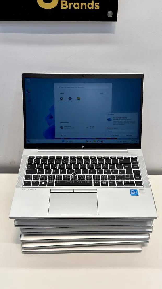 Laptop HP EliteBook 840 G8 16GB Intel Core i5 SSD 256GB · Photo 1
