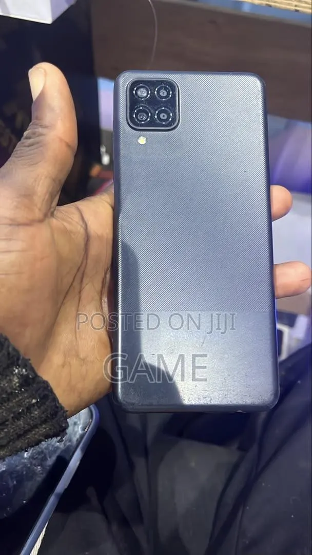 Samsung Galaxy A12 128 GB Black · Photo 1