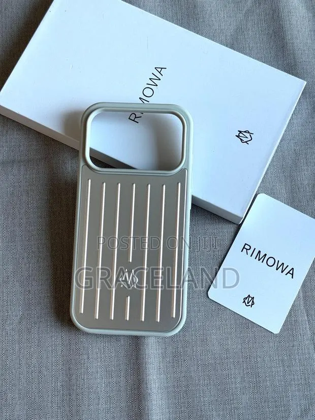 This Is Original Rimowa Apple Premium Aluminum Case for 17-17 Pro Max · Photo 1
