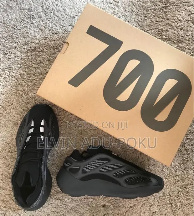 Adidas Yeezy 700 V3 "Azael" Sneaker in Different Colours , Swipe >>> · Photo 1