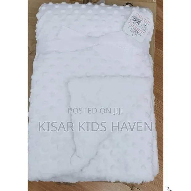 Stylish and Very Soft Baby Shawl / Blanket · Photo 1