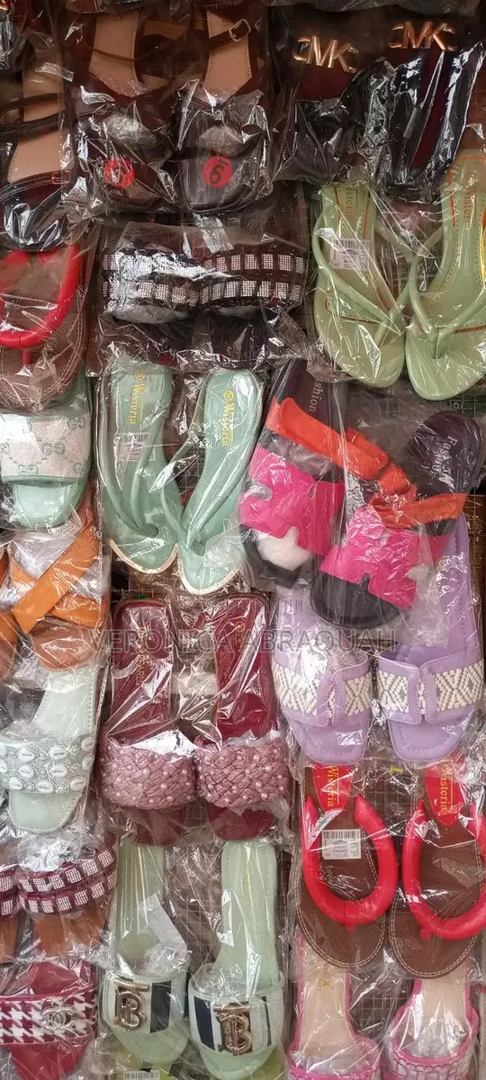 Ladies Slippers · Photo 1
