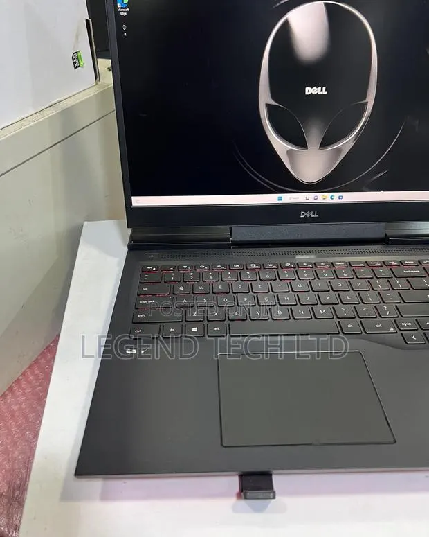 Laptop Dell G7 17 7000 16GB Intel Core i7 SSD 512GB · Photo 1