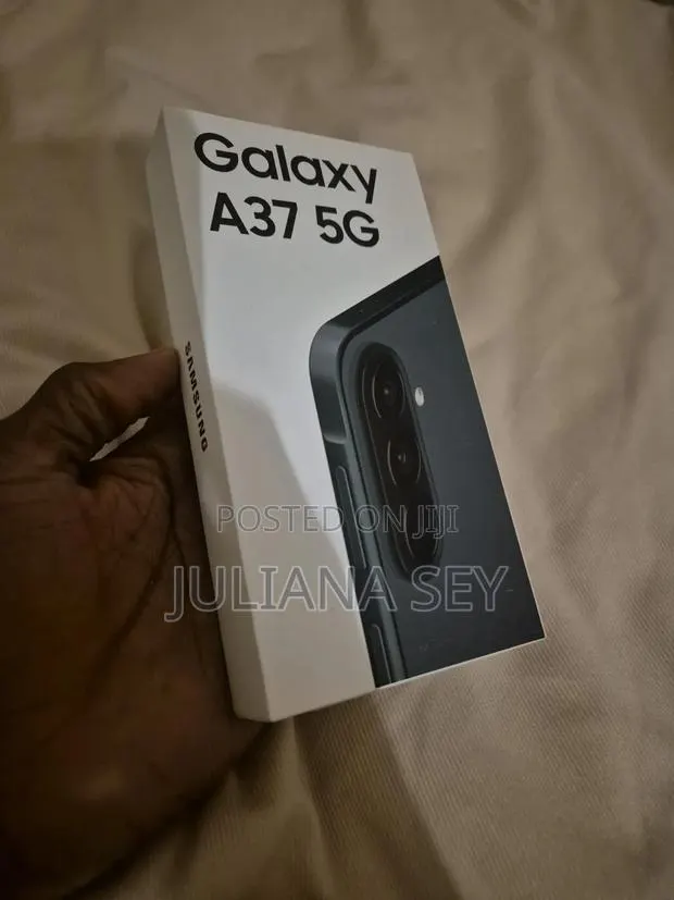 New Samsung Galaxy A37 128 GB Black · Photo 1