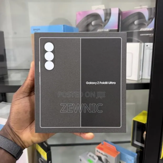 New Samsung Galaxy Z Fold8 Ultra 512 GB · Photo 1