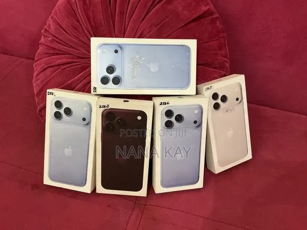 New Apple iPhone 18 Pro Max 256 GB Blue · Photo 1