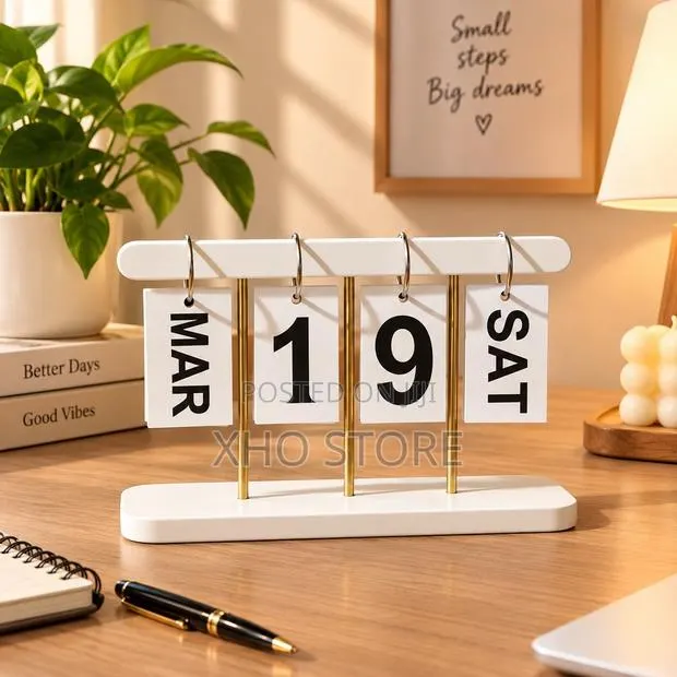 Reusable Flip Calendar With Day Display · Photo 1