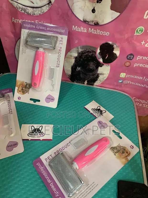 Pink Brush/Comb for Cats and Dogs · Photo 1