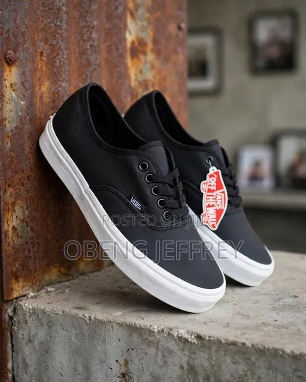 Original Vans Authentic Leather White Sole Black Upper · Photo 1