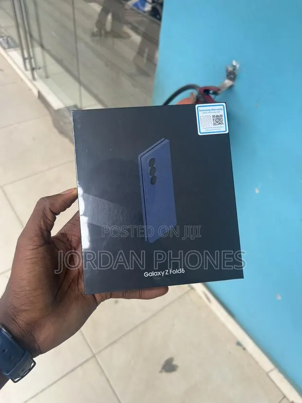 New Samsung Galaxy Z Fold6 1 TB Blue · Photo 1