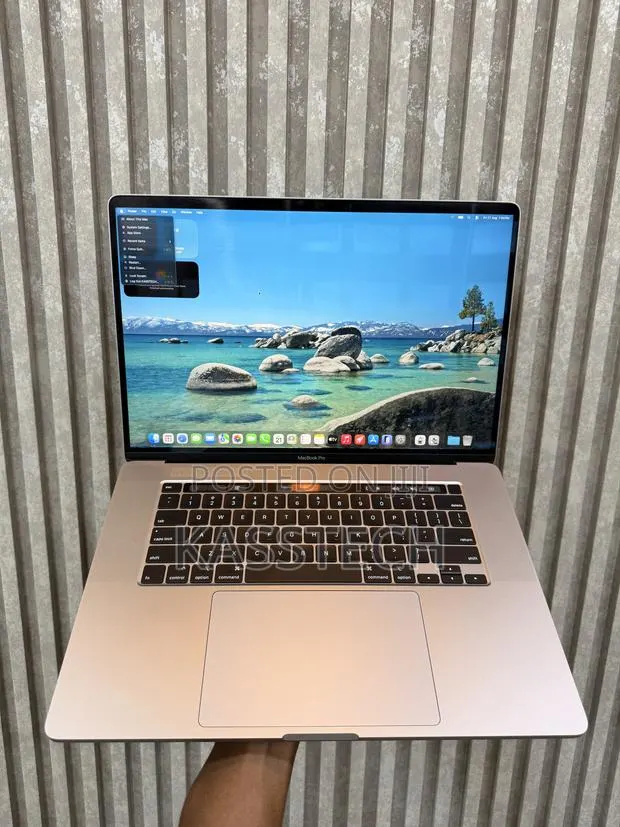 Laptop Apple MacBook Pro 2019 16GB Intel Core i7 SSD 512GB · Photo 1