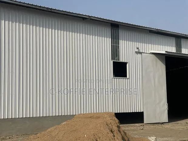 1250 SQM Warehouse at Spintex for Rent · Photo 1