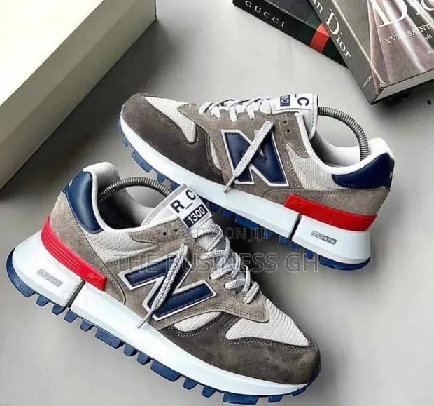 New Balance Sneakers · Photo 1