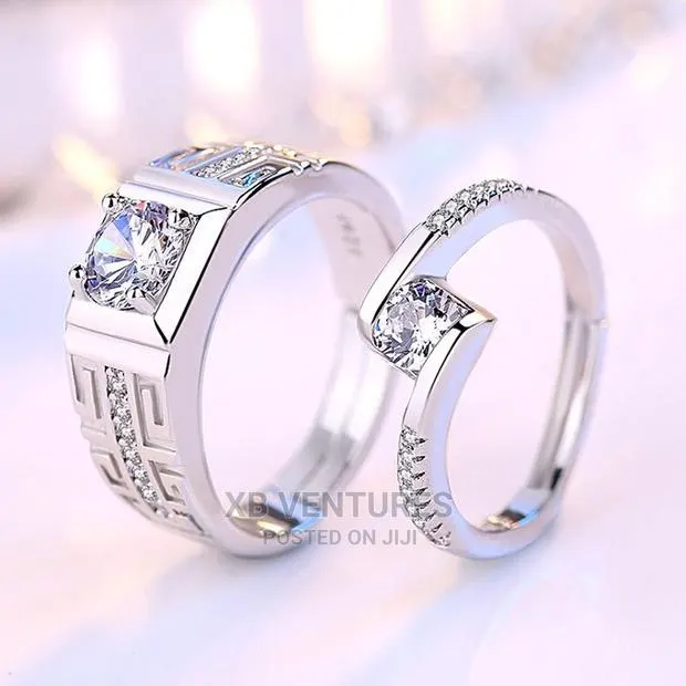Fashion 2 PCS Engagement/Wedding Rings Set · Photo 1