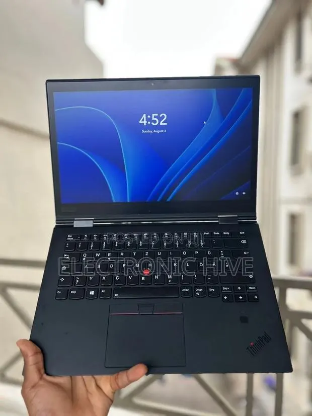 Laptop Lenovo Thinkpad X1 Yoga 8GB Intel Core I5 SSD 256GB · Photo 1