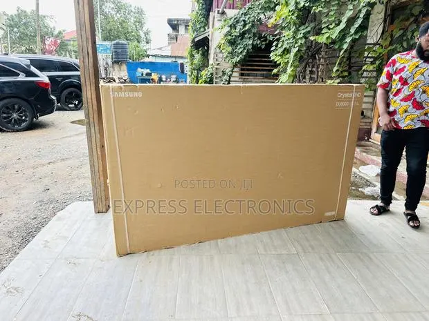 Cool Price 75 Inch Class Crystal Uhd U8000f Samsung Tv · Photo 1