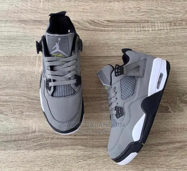 Nike Jordan 4 · Photo 1